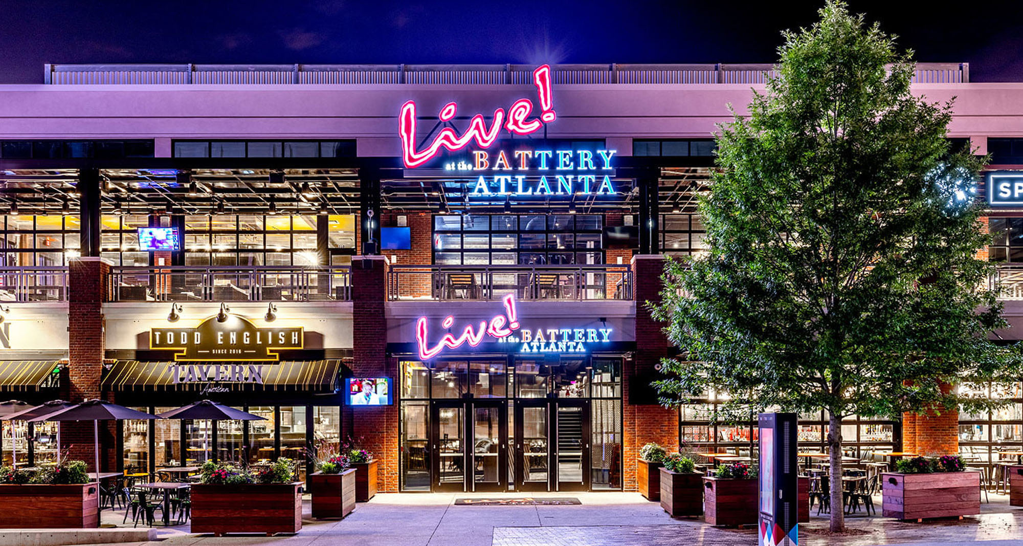 Atlanta Stadium: Restaurants at The Battery Atlanta and Braves